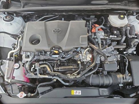 Used 2025 Toyota Camry LE FWD image 28
