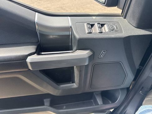 Used 2016 Ford F150 XLT w/ Equipment Group 302A Luxury AWD/4WD image 23