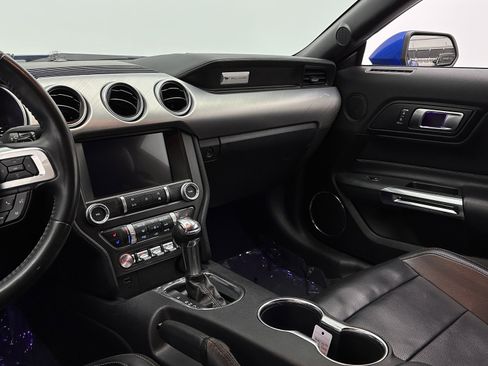 Used 2021 Ford Mustang Premium RWD image 23