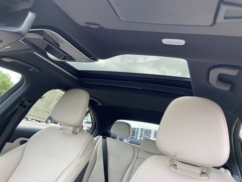 Used 2025 Mercedes-Benz C 300 Sedan image 28