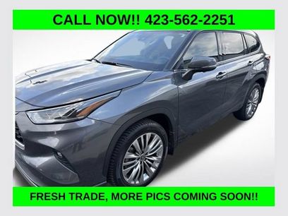 Used 2023 Toyota Highlander Platinum