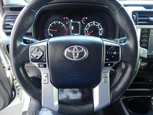 Used 2020 Toyota 4Runner SR5 Premium w/ Moonroof Package AWD/4WD image 14