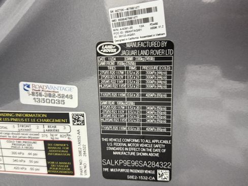 Certified 2025 Land Rover Range Rover SE AWD/4WD image 27