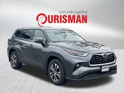 Used 2023 Toyota Highlander XLE