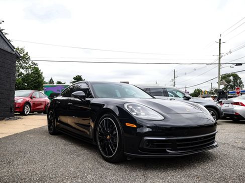 Used 2018 Porsche Panamera 4S AWD/4WD image 3
