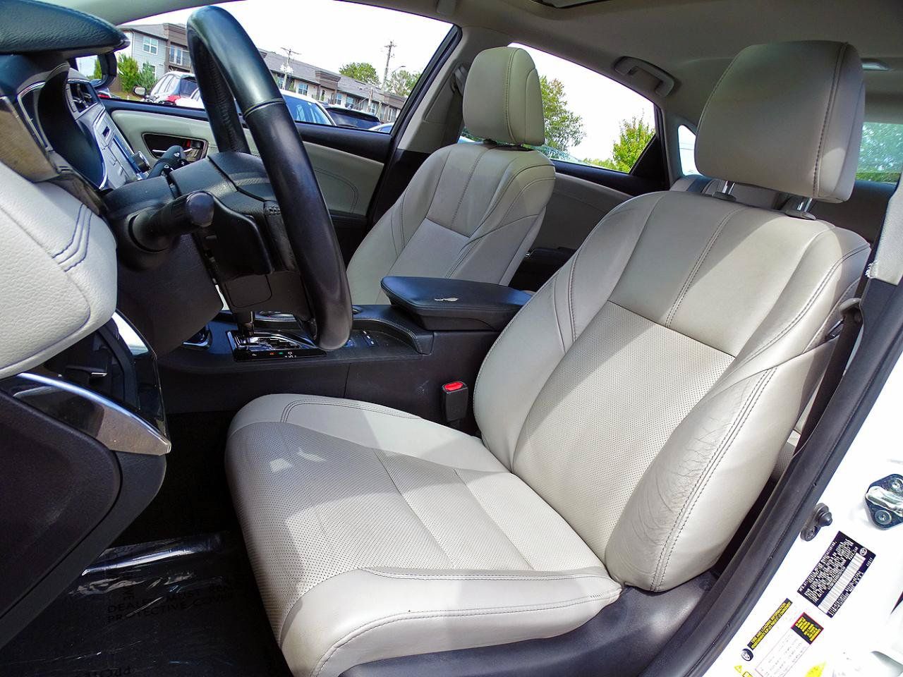 Used 2016 Toyota Avalon Limited w/ Protection Package FWD image 15