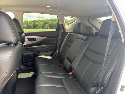 Certified 2024 Nissan Murano SV w/ SV Midnight Edition Package FWD image 14