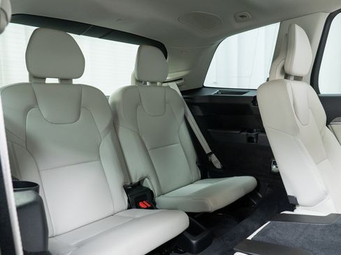 Certified 2023 Volvo XC90 B6 Plus w/ Protection Package Premier image 25