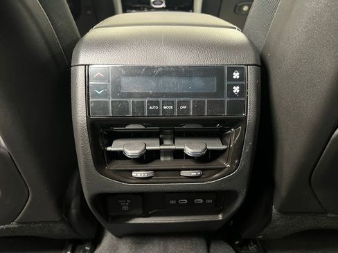 New 2026 Jeep Grand Cherokee L 4WD image 25