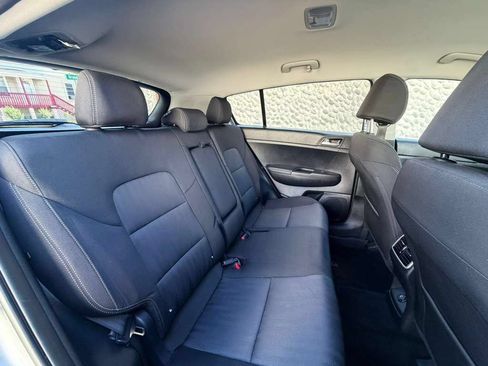 Used 2022 Kia Sportage LX AWD/4WD image 18