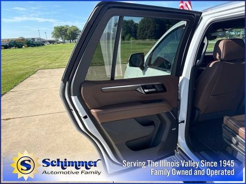 New 2026 Chevrolet Tahoe High Country w/ Sun And Tow Package AWD/4WD image 15