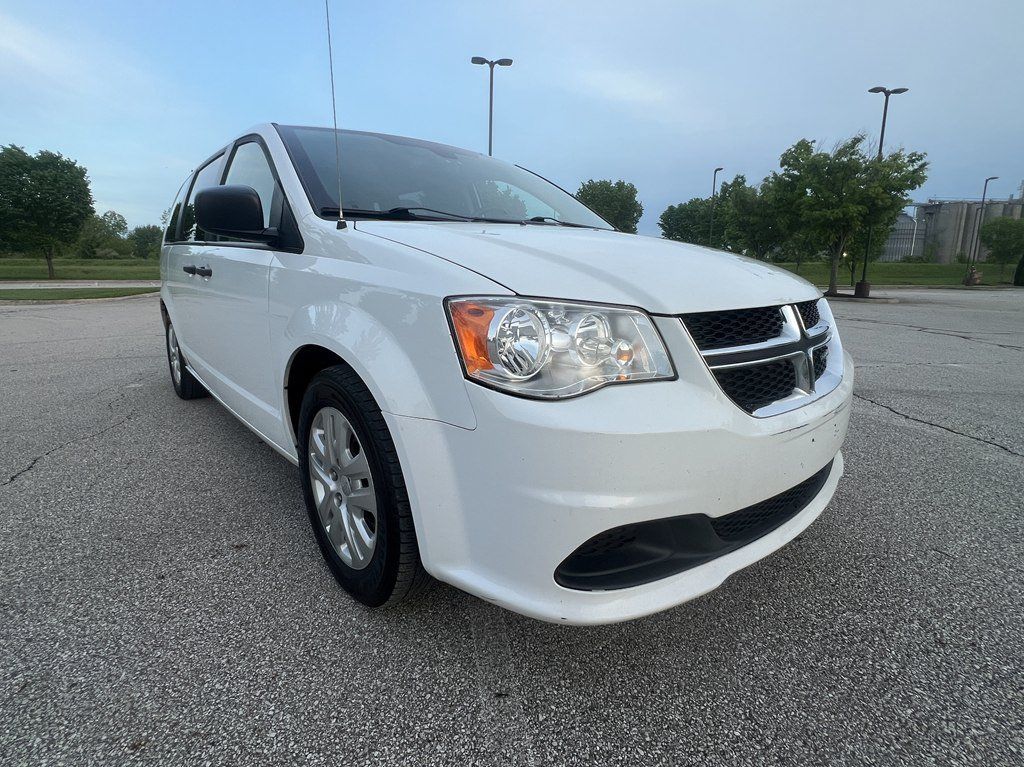Used 2019 Dodge Grand Caravan SE w/ UConnect Hands-Free Group FWD image 7
