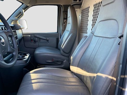 Used 2024 Chevrolet Express 2500 Work Van w/ Driver Convenience Package image 19