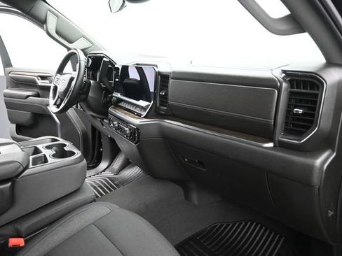 Used 2023 Chevrolet Silverado 1500 LT AWD/4WD image 14