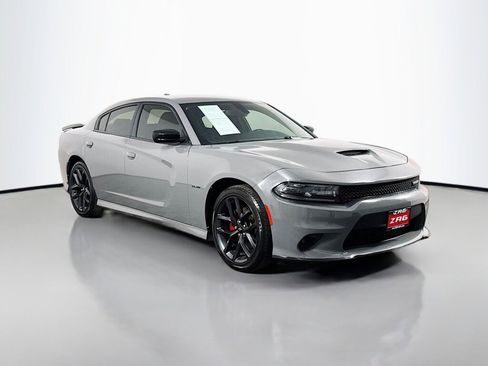 Used 2019 Dodge Charger R/T w/ Blacktop Package RWD image 7