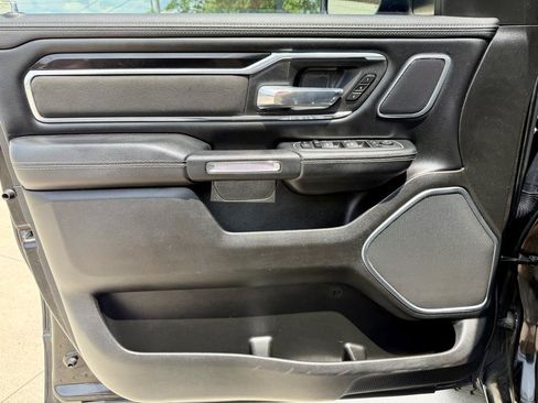 Used 2022 RAM 1500 Laramie AWD/4WD image 31