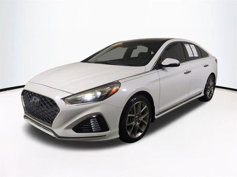 Used 2018 Hyundai Sonata Limited image 9