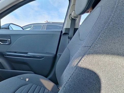 Certified 2025 Kia K4 EX image 24