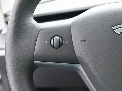 Used 2022 Tesla Model 3 Long Range image 18