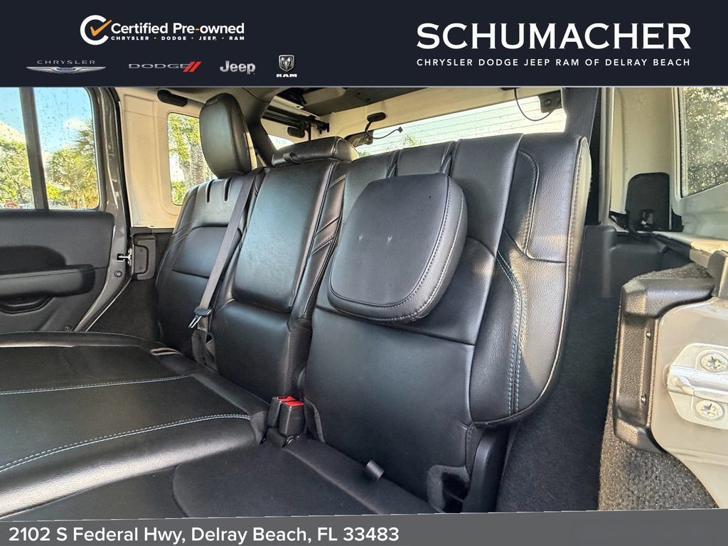Used 2022 Jeep Wrangler Unlimited Rubicon 4xe w/ Steel Bumper Group AWD/4WD image 15
