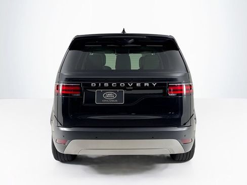 Used 2024 Land Rover Discovery S AWD/4WD image 4