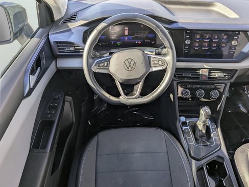Certified 2023 Volkswagen Taos SE w/ Panoramic Sunroof Package FWD image 13