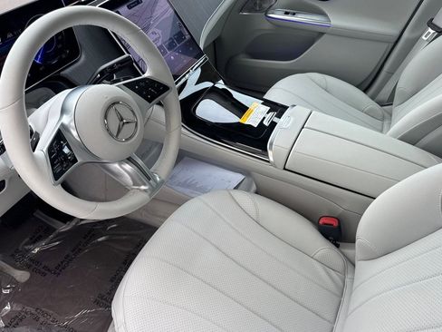 Used 2026 Mercedes-Benz EQE 320+ SUV image 4