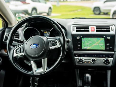 Used 2016 Subaru Outback 2.5i Limited AWD/4WD image 6