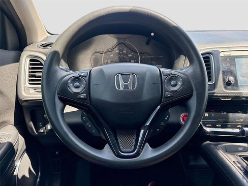 Used 2019 Honda HR-V EX image 11