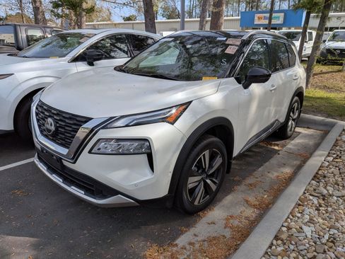 Used 2023 Nissan Rogue Platinum w/ Platinum Premium Package image 5