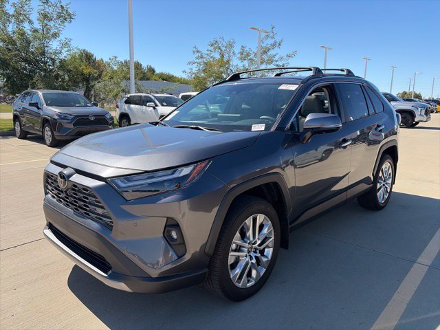 Used 2025 Toyota RAV4 Limited w/ Advanced Technology Package FWD image 3