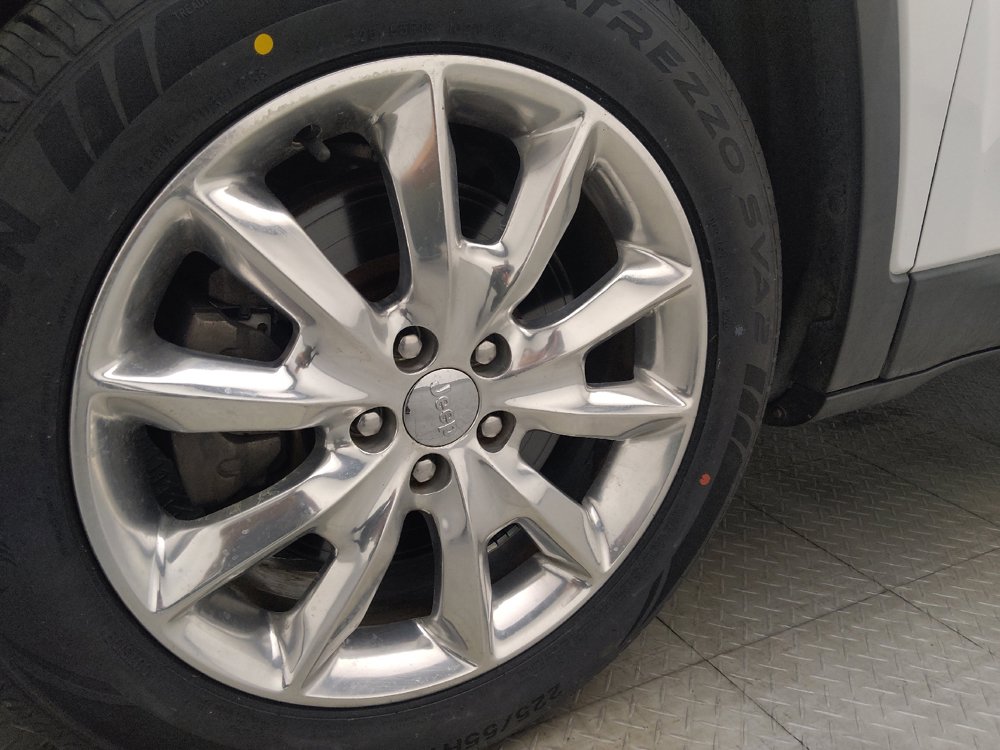 Used 2014 Jeep Cherokee Limited w/ Luxury Group FWD image 31