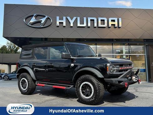 Used 2023 Ford Bronco Big Bend w/ Sasquatch Package image 1