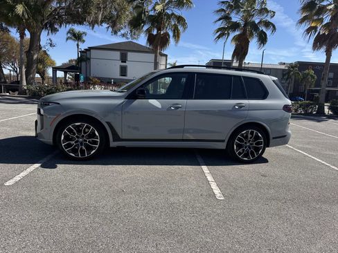 Used 2024 BMW X7 M60i image 7