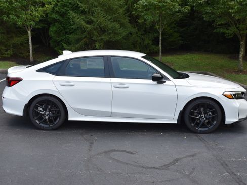 New 2026 Honda Civic Sport image 9