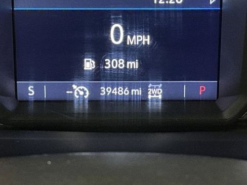 Used 2023 GMC Sierra 2500 SLE w/ SLE Value Package; image 6