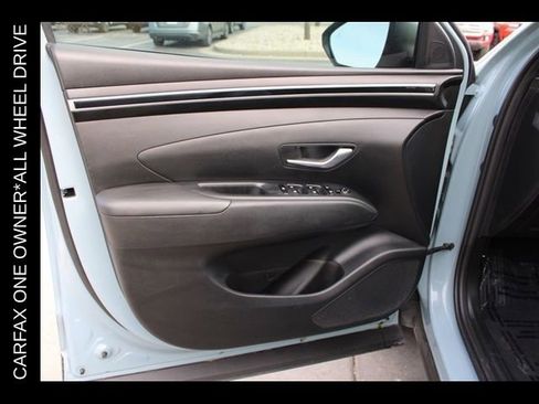Used 2024 Hyundai Santa Cruz SE AWD/4WD image 15