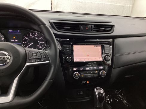 Used 2018 Nissan Rogue SL w/ Premium Package AWD/4WD image 37
