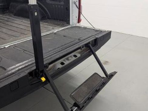 Certified 2022 Ford F150 Raptor w/ Equipment Group 801A High image 9