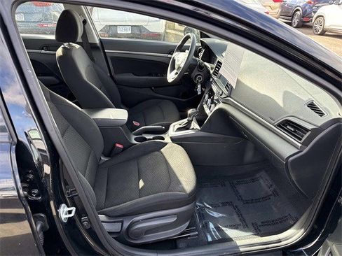 Used 2019 Hyundai Elantra SEL w/ Cargo Package image 9