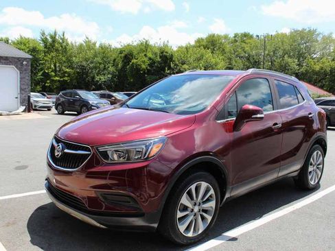 Used 2019 Buick Encore Preferred AWD/4WD image 1