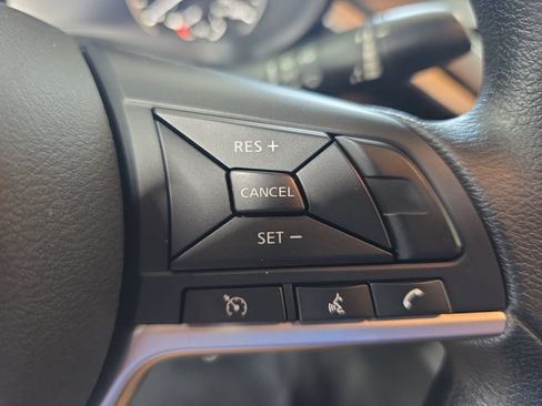 Used 2024 Nissan Altima 2.5 SV FWD image 18