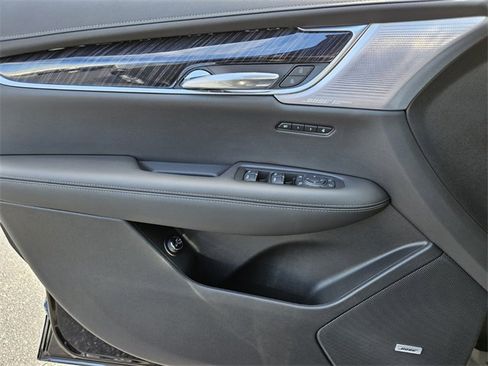 New 2025 Cadillac XT6 Premium Luxury w/ Technology Package image 31