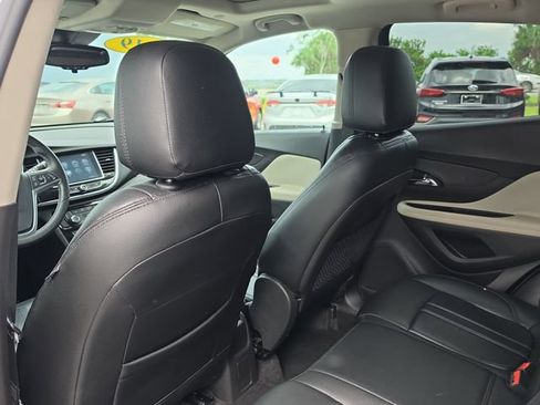 Used 2019 Buick Encore Sport Touring FWD image 10