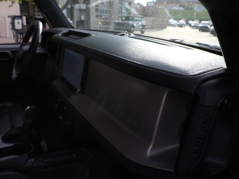 Used 2025 Ford Bronco Outer Banks AWD/4WD image 13