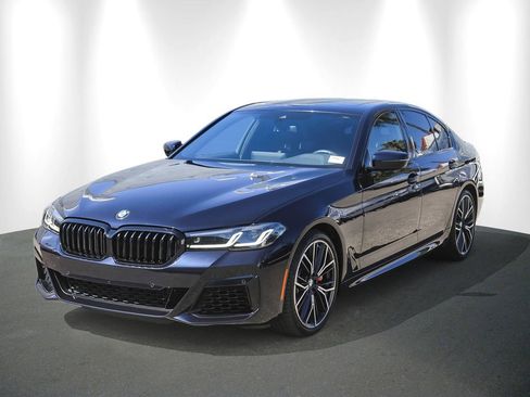 Certified 2023 BMW 540i w/ M Sport Package RWD image 3