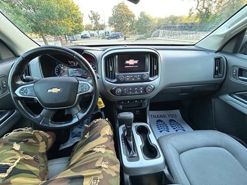 Used 2017 Chevrolet Colorado LT w/ LT Convenience Package image 15