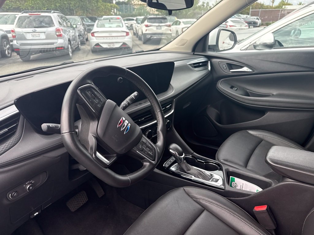 Used 2024 Buick Encore GX Sport Touring AWD/4WD image 12