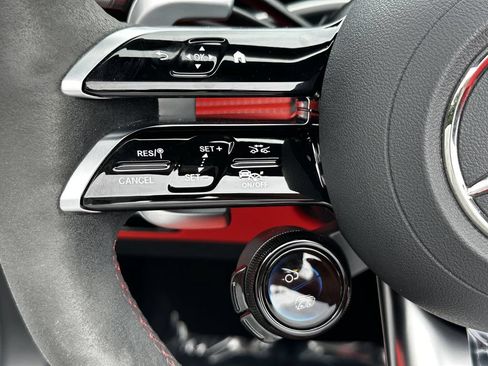 Certified 2022 Mercedes-Benz SL 63 AMG 4MATIC image 28