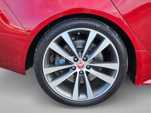 Used 2017 Jaguar XE R-Sport AWD/4WD image 23
